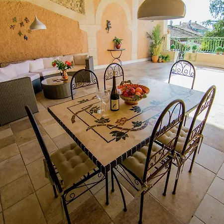 Old Wine Storehouse With Terrace And Garden Puimisson