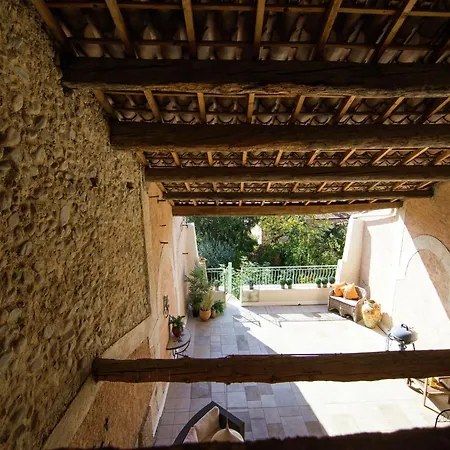 Dom wakacyjny Old Wine Storehouse With Terrace And Garden *