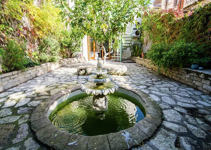 Old Wine Storehouse With Terrace And Garden