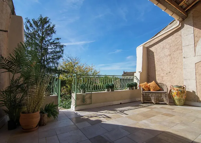 Old Wine Storehouse With Terrace And Garden